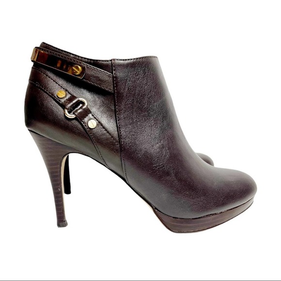 Marc Fisher Dark Brown Blaine3 Faux Leather Gold Accent Booties Size 8 - Picture 3 of 11